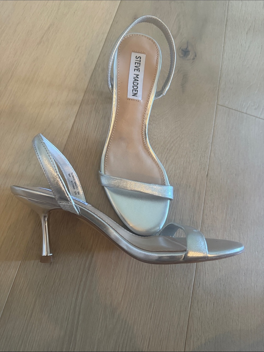 Steve Madden Silver Heels Size 6 brand new - Picture 4 of 6
